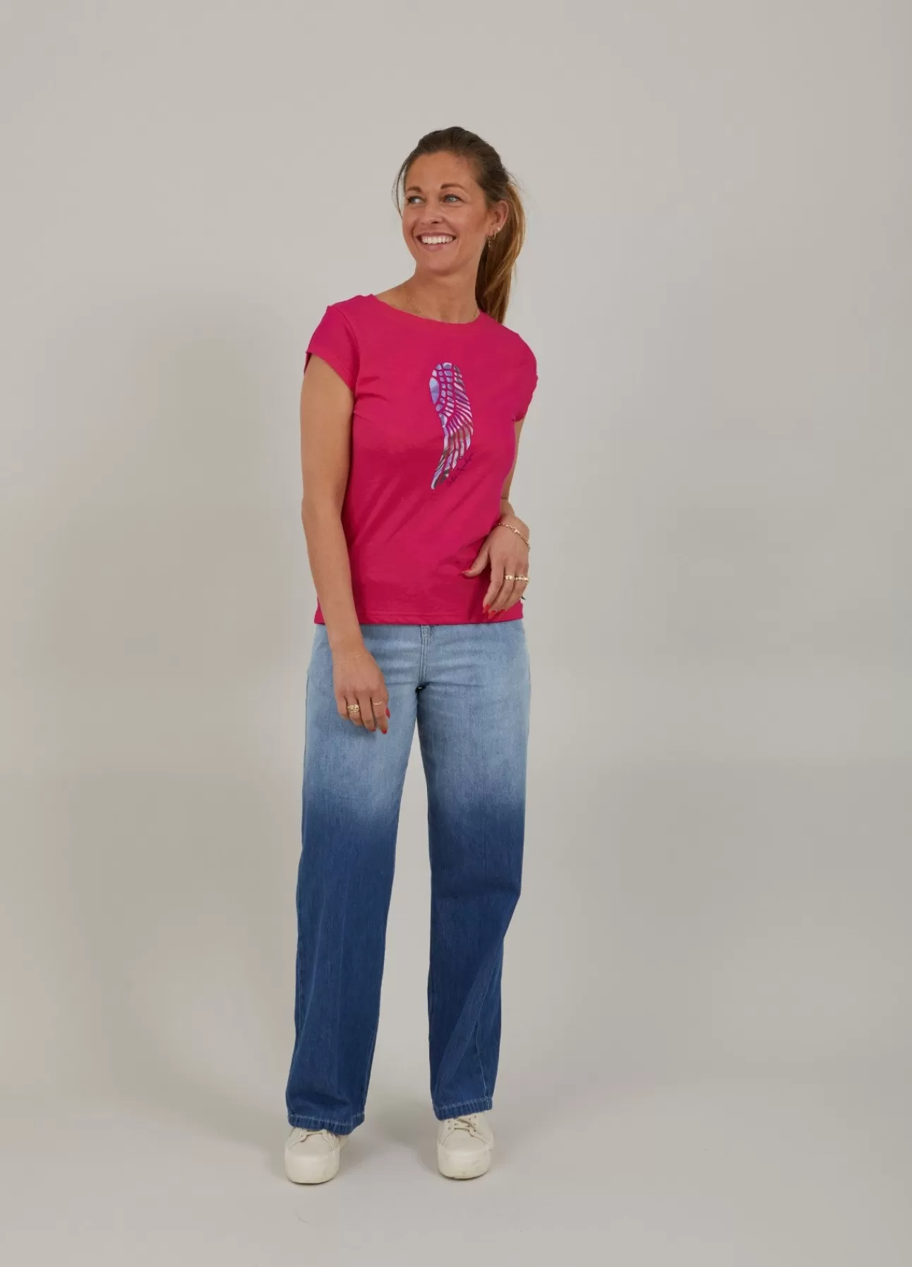 Store Flow Wing T-Shirt Kvinde T-Shirts