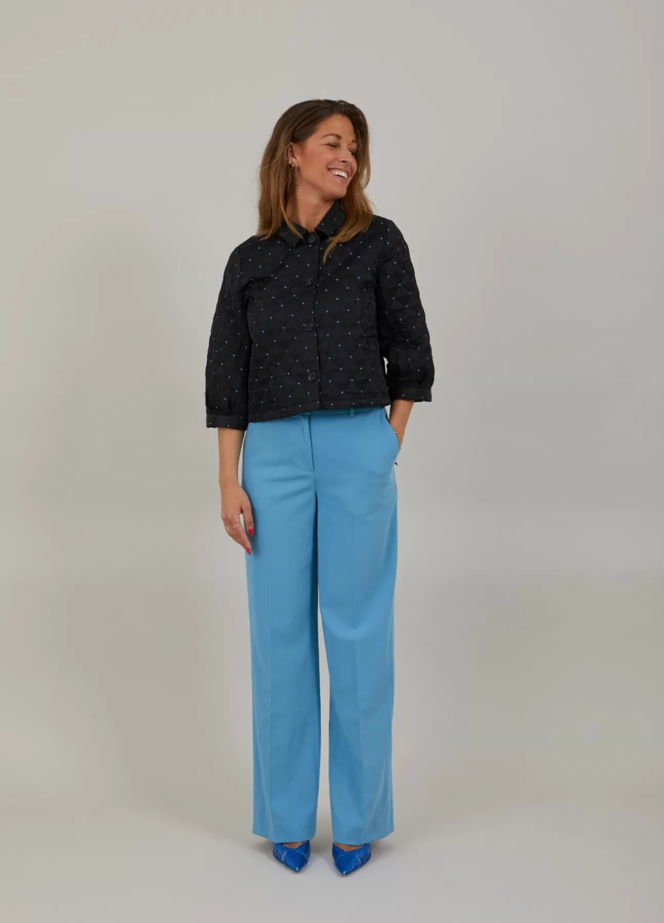 Hot Kort Jakke I Jaquard Kvinde Blazers
