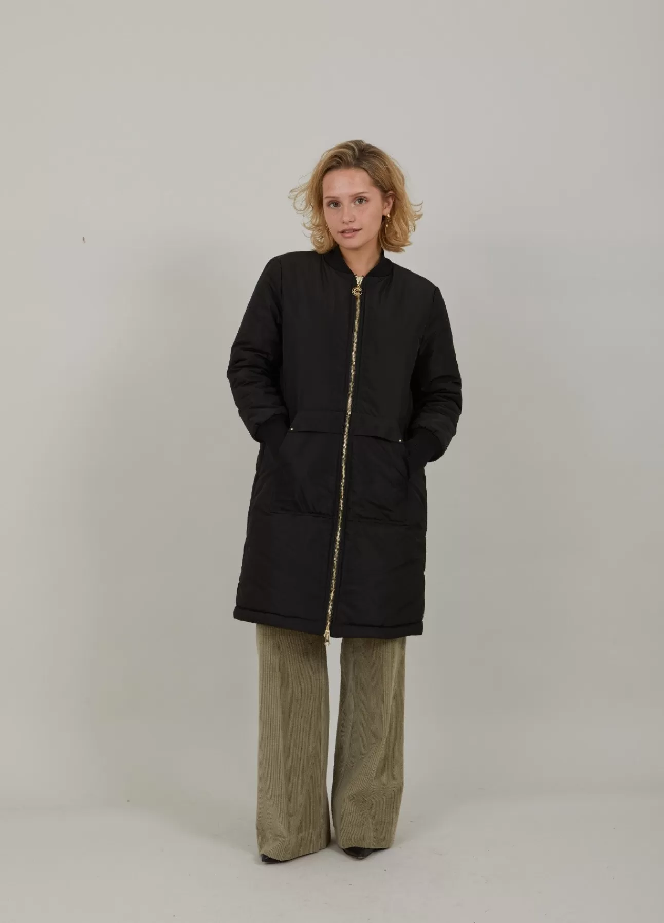 Hot Nylon Frakke M. Anorak Lomme Kvinde Jakker Og Frakker