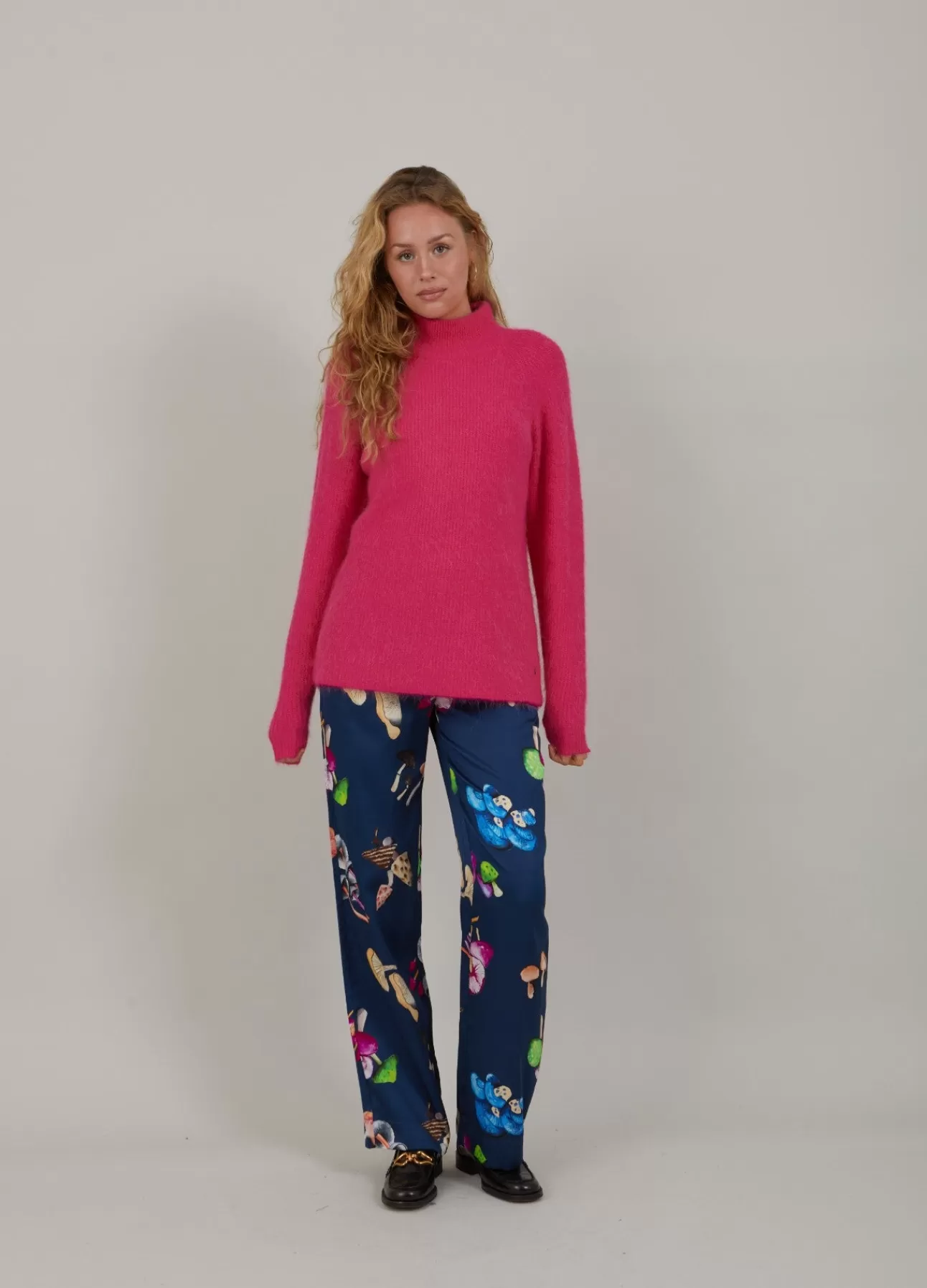 Clearance Strik M. Hoj Hals Kvinde Strik