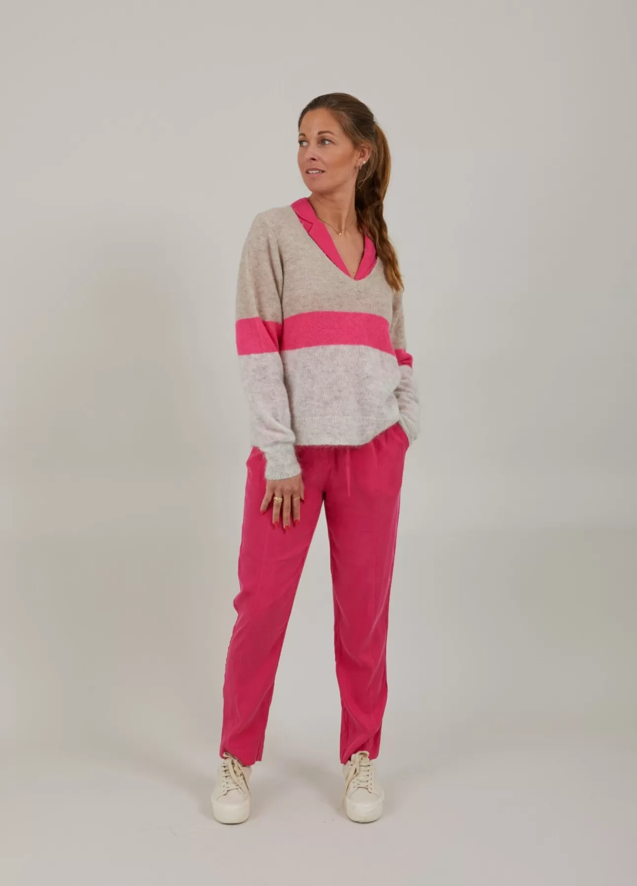 Store Strik M. Striber Kvinde Strik