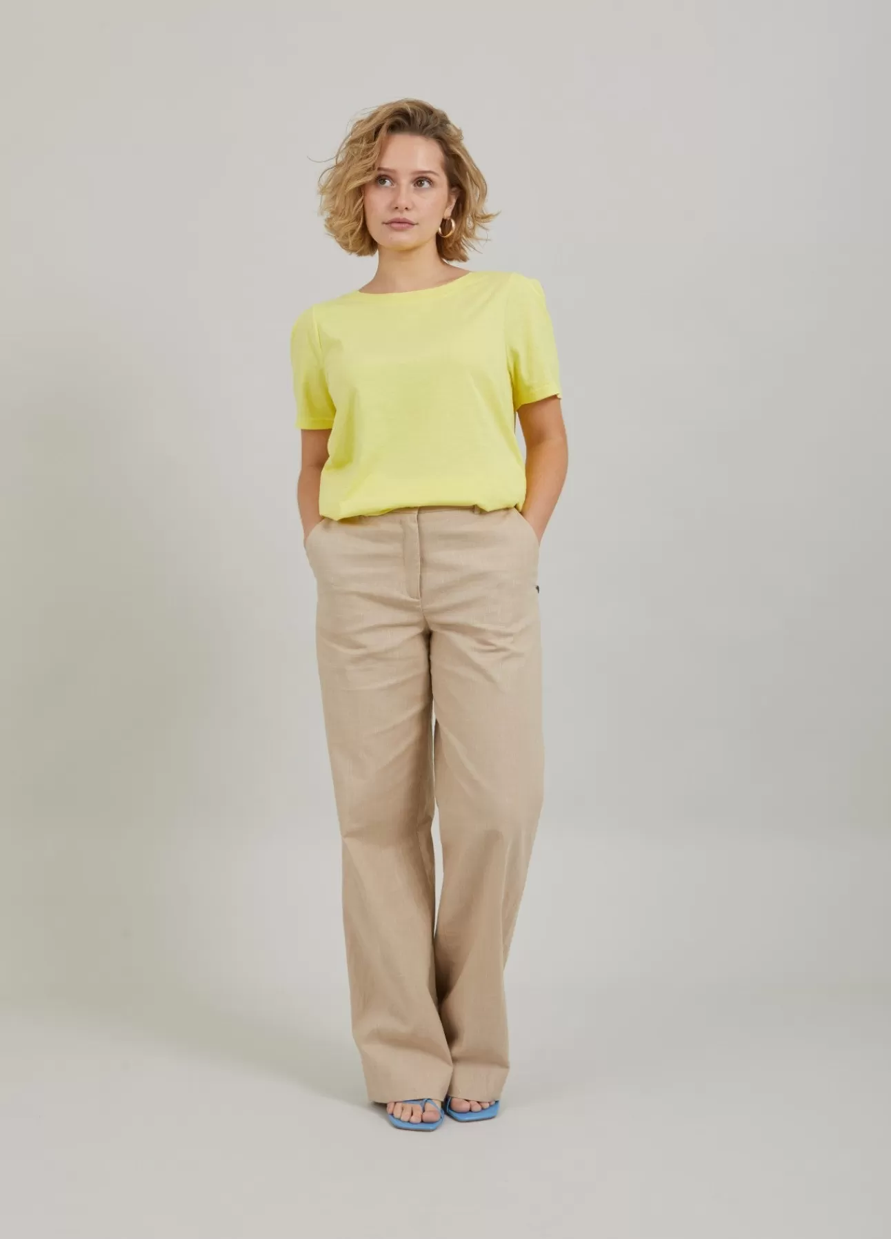 Shop T-Shirt M. Pressefolder Kvinde T-Shirts