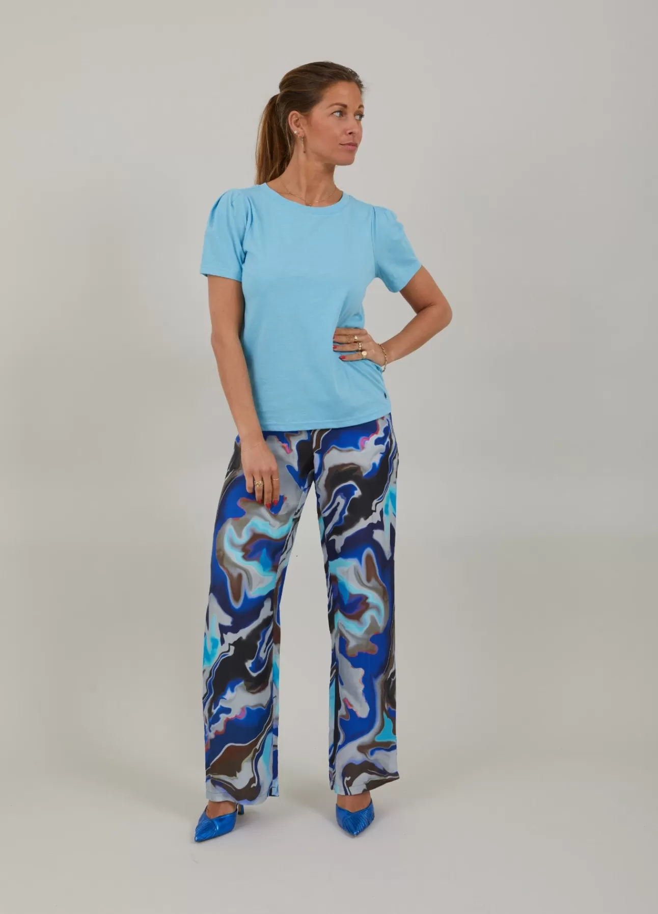 Store T-Shirt M. Pressefolder Kvinde T-Shirts